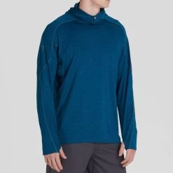 NRS Silkweight Varial Hoodie - Men's -Outdoor Clothing 10008 04 Poseidon Model FrontCrop 092121 2000x2000 RSZ 36278.1647987431