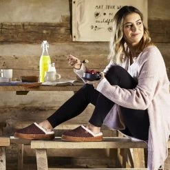 Acorn Camden Recycled Clog - Women's -Outdoor Clothing Acorn 20136 lifestyle cabin 10818.1663617624