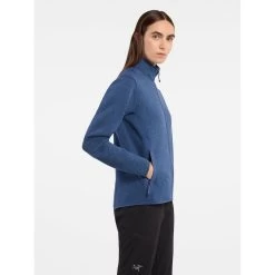 Arc'teryx Covert Cardigan - Women's (Fall 2022) -Outdoor Clothing Covert Cardigan Moonlit Heather Women s Side View Right rsz 22190.1671039195.1280.1280 70230.1675361691