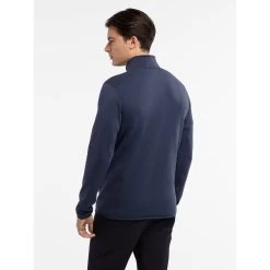 Arc'teryx Kyanite AR 1/2 Zip - Men's 16 Arc'teryx Kyanite AR 1/2 Zip - Men's -Outdoor Clothing Kyanite AR 1 2 Zip Neck Black Sapphire Back View rsz 84674.1675106943