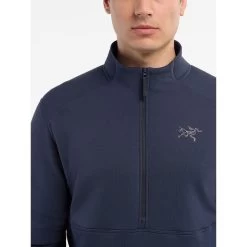 Arc'teryx Kyanite AR 1/2 Zip - Men's 17 Arc'teryx Kyanite AR 1/2 Zip - Men's -Outdoor Clothing Kyanite AR 1 2 Zip Neck Black Sapphire Collar Detail rsz 27244.1675106944