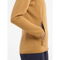 Arc'teryx Kyanite Hoody - Women's (Fall 2022) 14 Arc'teryx Kyanite Hoody - Women's (Fall 2022) -Outdoor Clothing Kyanite Hoody Retreat Women s Pocket Detail rsz 99286.1661966130.1280.1280 09750.1672787283