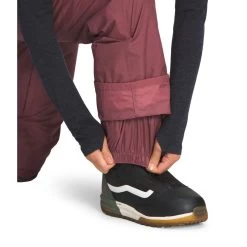 The North Face Freedom Insulated Pant - Women's (Fall 2022) -Outdoor Clothing NF0A5ACY 6R4 modelalt1 rsz 78902.1673569343.1280.1280 17772.1676668671