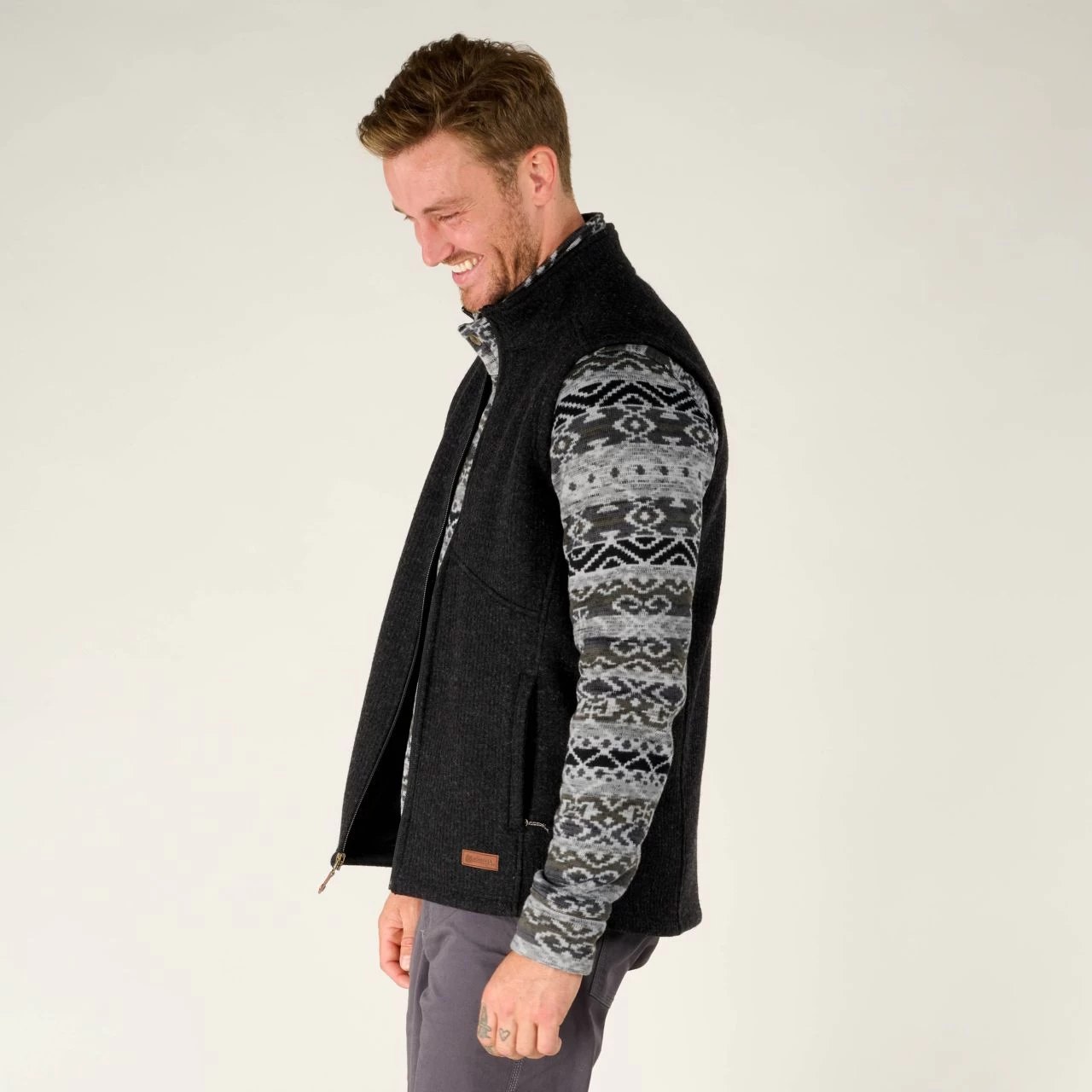 Sherpa Namgyal Vest - Men's 9 Sherpa Namgyal Vest - Men's - Image 9