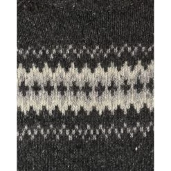 Sherpa Dumji Crew Sweater - Men's -Outdoor Clothing SM6106 390 6 on body rsz 51796.1660763195