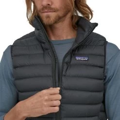 Patagonia Down Sweater Vest - Men's (Fall 2022) -Outdoor Clothing WBF22 84623 BLK CSZIP rsz 03660.1661212683.1280.1280 08600.1674084702