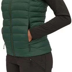 Patagonia Down Sweater Vest - Women's (Fall 2022) -Outdoor Clothing WBF22 84629 PIGN DTPKT rsz 08811.1673392876.1280.1280 82702.1674084127